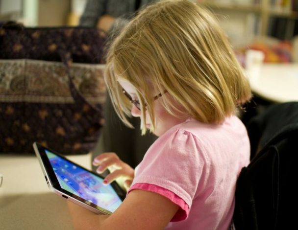 How to use Tablets, Educational Apps and Social Media in your Classroom