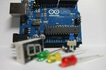 Build your own App and Robotics with Arduino