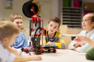 3D Printing and Maker Culture for a Sustainable World