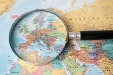 different between problem solving and critical thinking Teaching European Citizenship in the Classroom