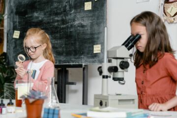Empowering Girls in Science and STEM: A Practical Guide for Teachers