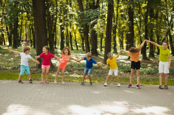 outdoor activities in physical education